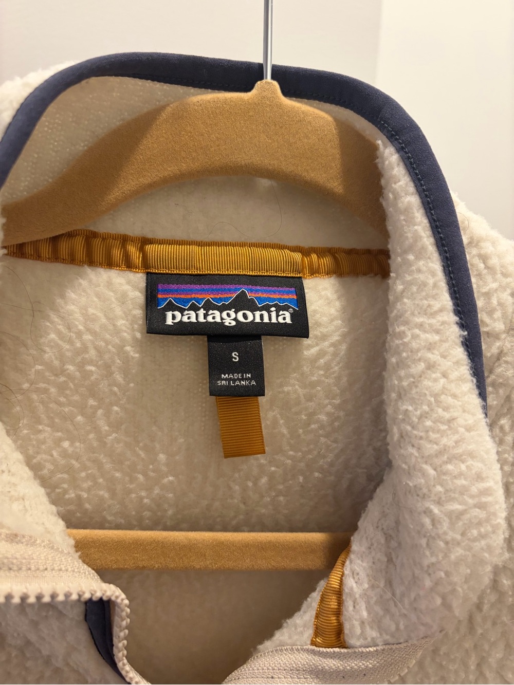 Patagonia Retro Pile Marsupial Pullover - Women's - Picture 3 of 3